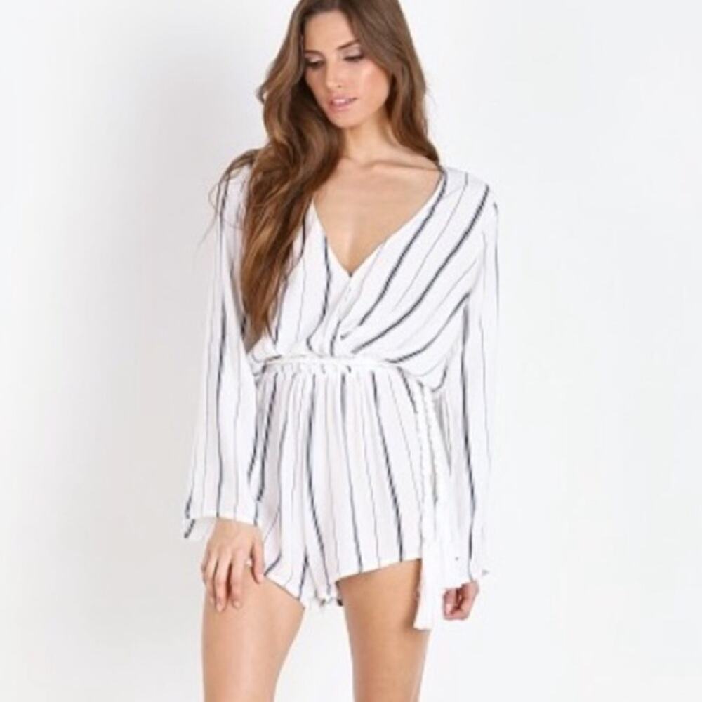 Faithfull the Brand Visions Playsuit St Barth white striped romper size 4 NWOT